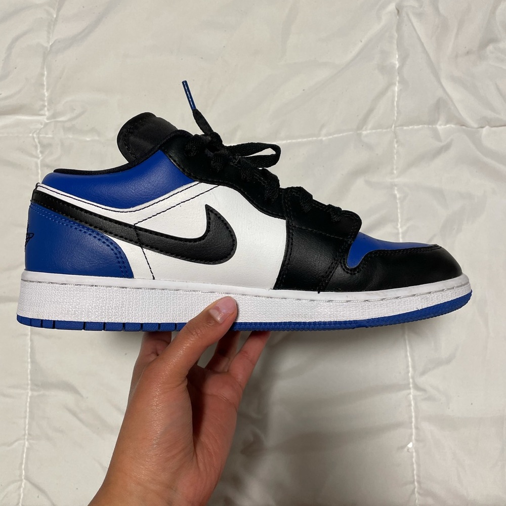 Royal toe jordan 1 lows worn once